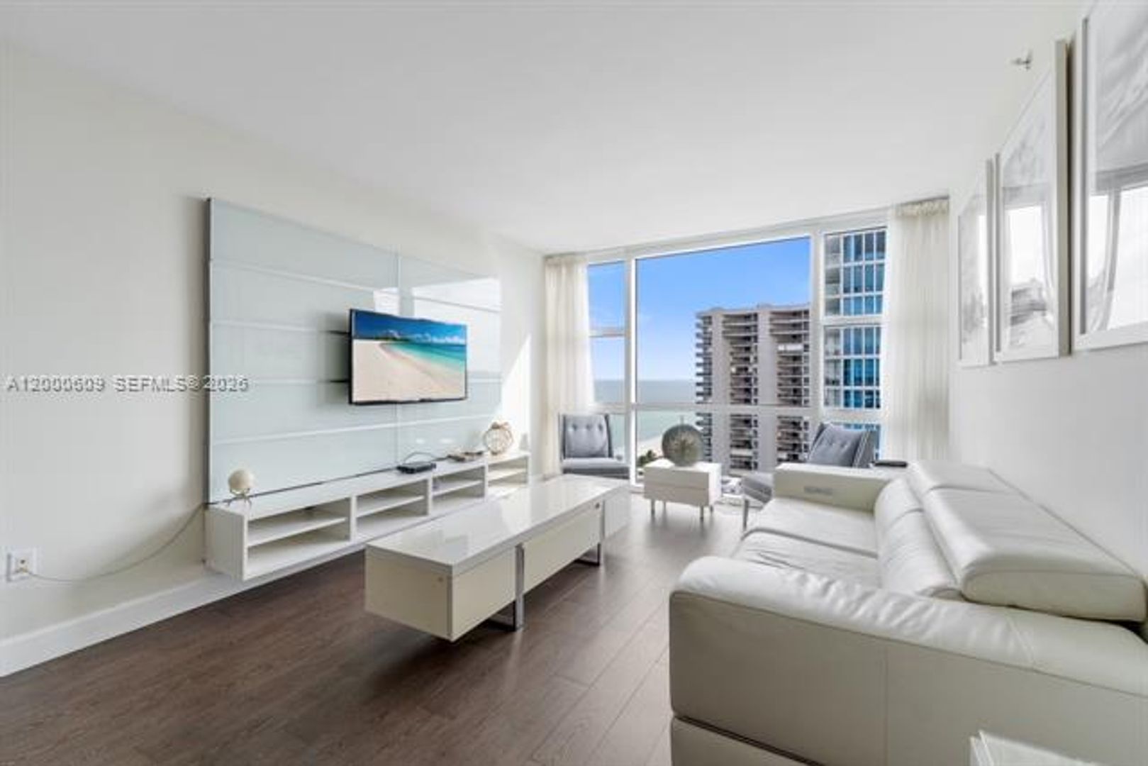 Miami Beach Condo: 6801 Collins Ave CU-LPH10