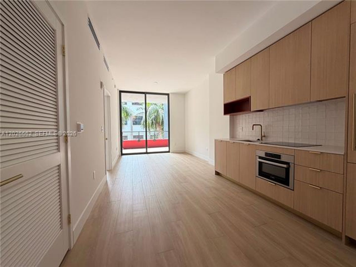 Miami Apartment: 90 NE 32nd St # 209