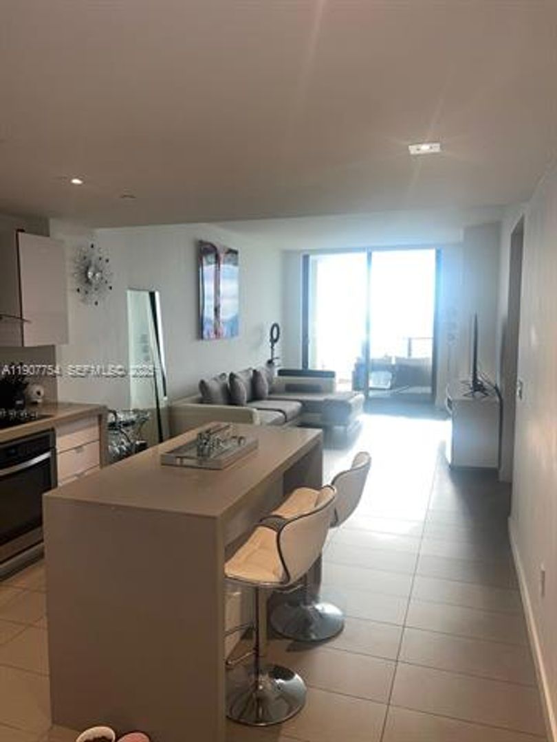 MIAMI Apartment: 1600 NE 1st Ave # 3012