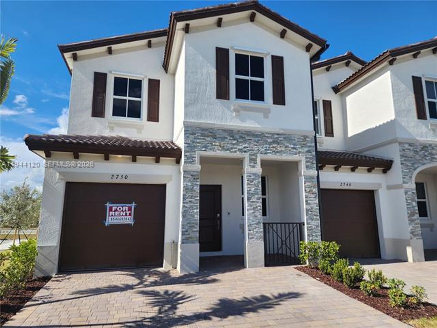 Homestead Townhome: 2750 SE 24th Ter th 2750