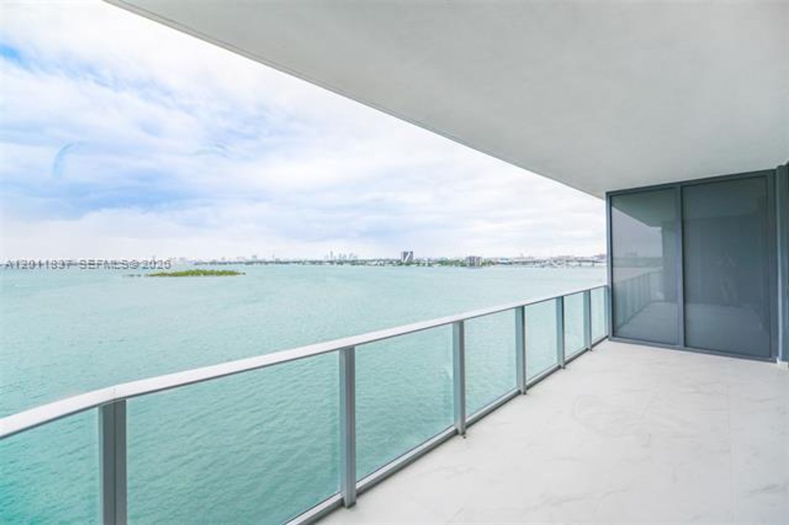 MIAMI Apartment: 700 NE 24th Street # 904