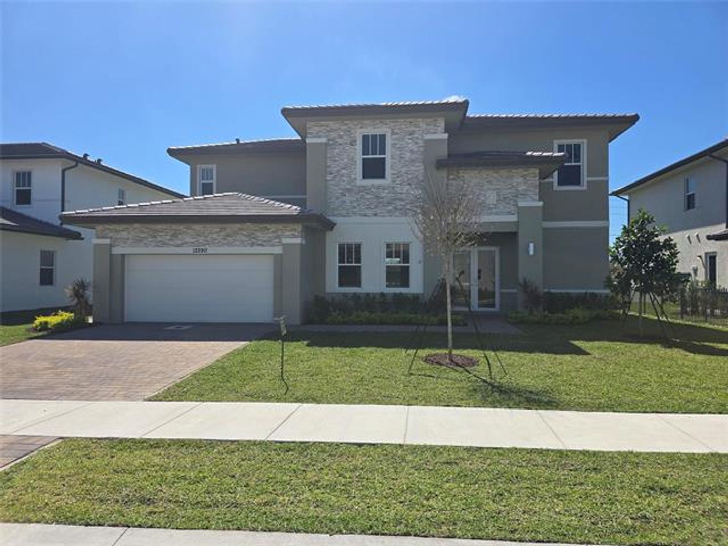 Davie House: 12290 SW 44th Ct