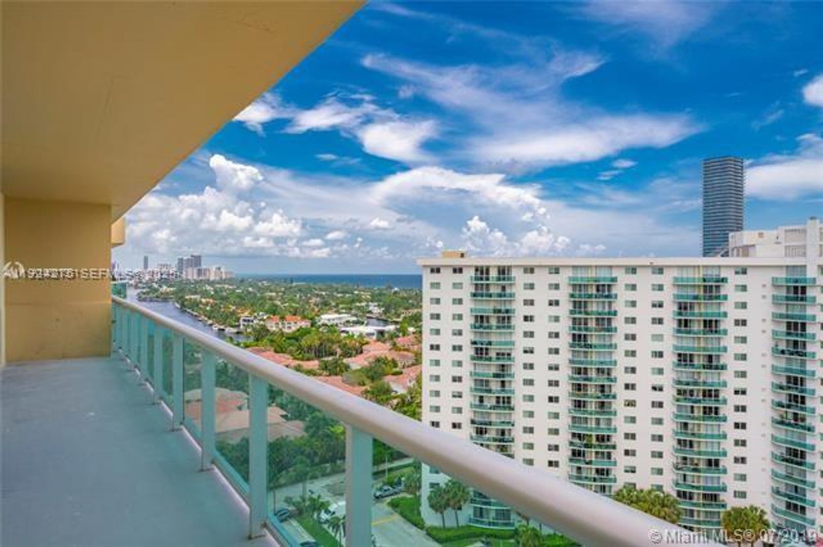 SUNNY ISLES BEACH Apartment: 19390 Collins Ave appt PH-8