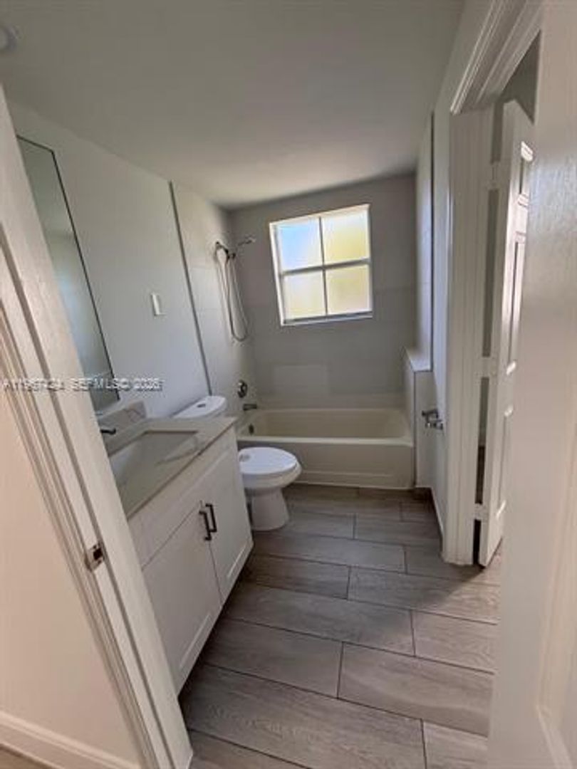 AVENTURA Apartment: 3255 NE 184th St unit 12312