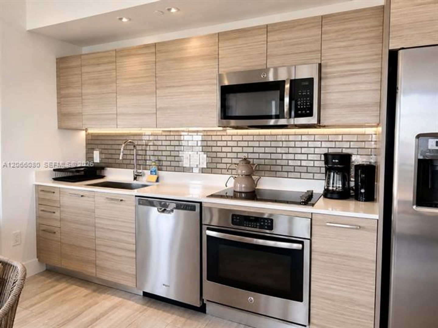 Miami Condo: 121 NE 34th St cu-1916