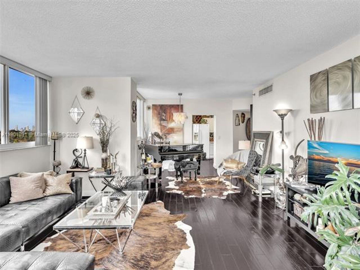 MIAMI BEACH Apartment: 6422 Collins Ave appt 701