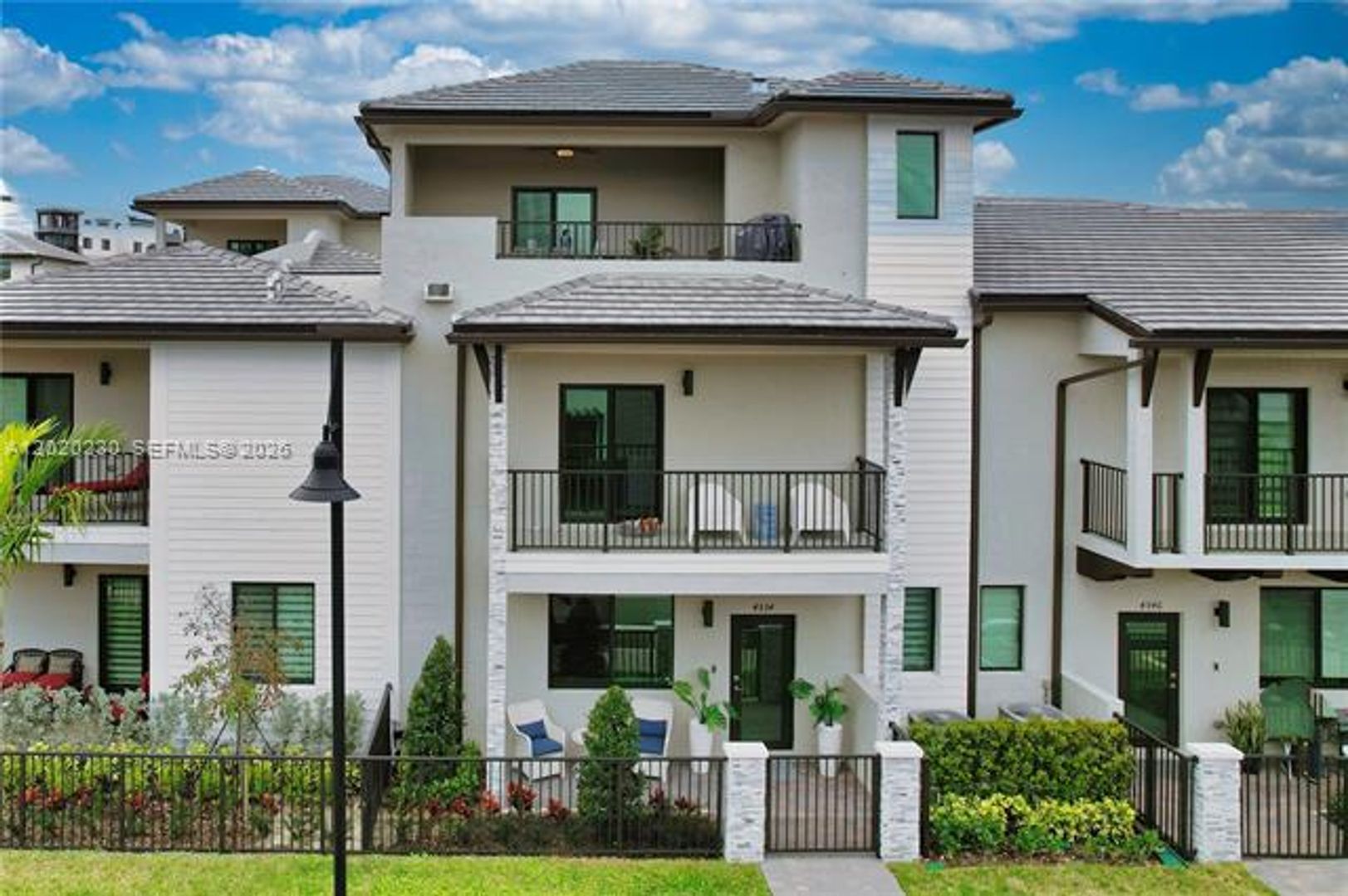 Doral Townhome: 4534 NW 83rd Ave