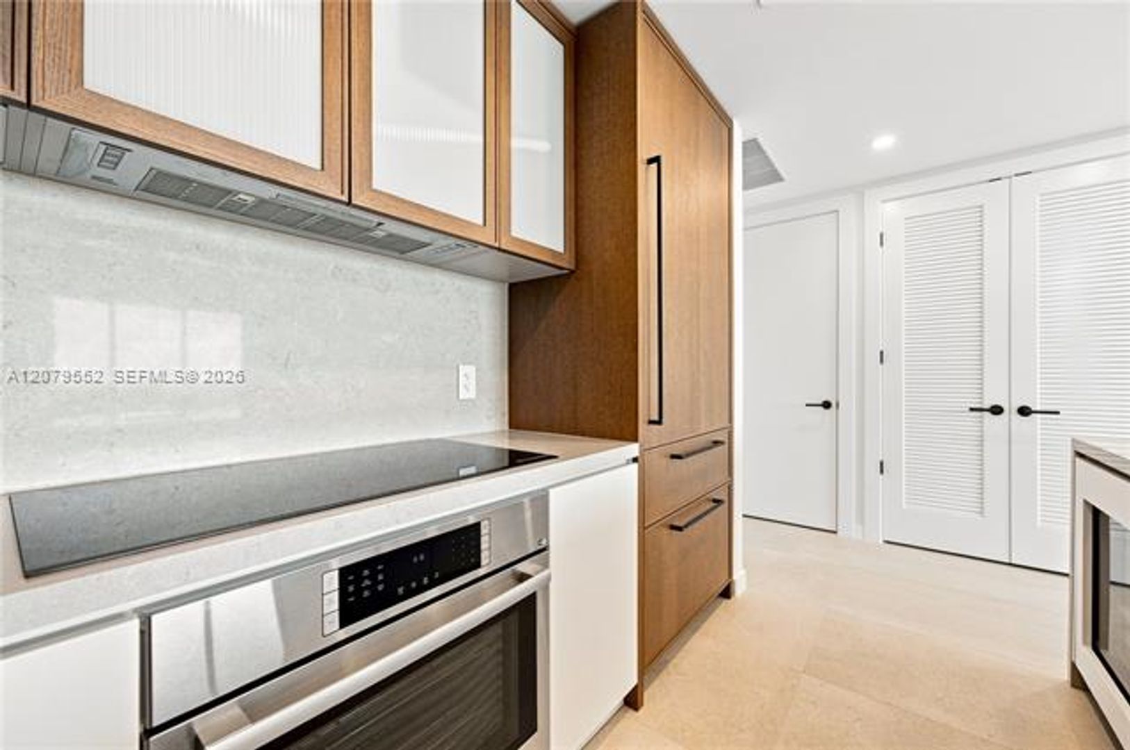 Miami Condo: 2200 Brickell Ave cu-413