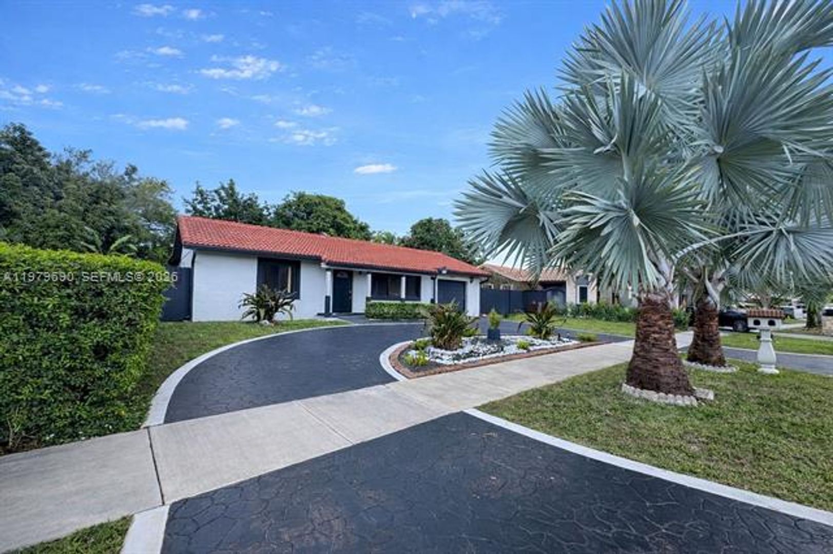 MIAMI House: 6875 SW 148th Ct