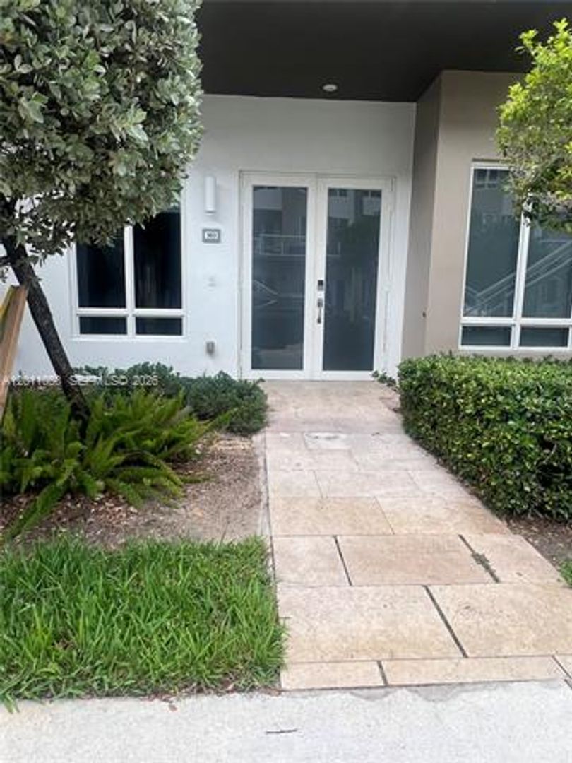 Doral Condo: 10245 NW 63rd Ter # 103