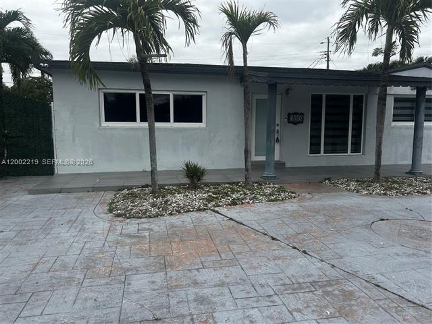 HIALEAH House: 6550 W 8th Ave # 1