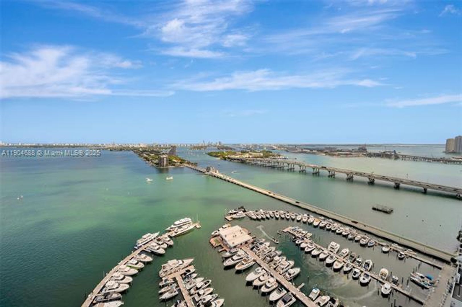 MIAMI Apartment: 1717 N Bayshore Dr unit A-3533