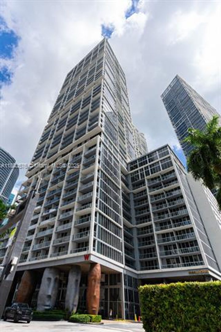 MIAMI Apartment: 495 Brickell Ave unit 2102