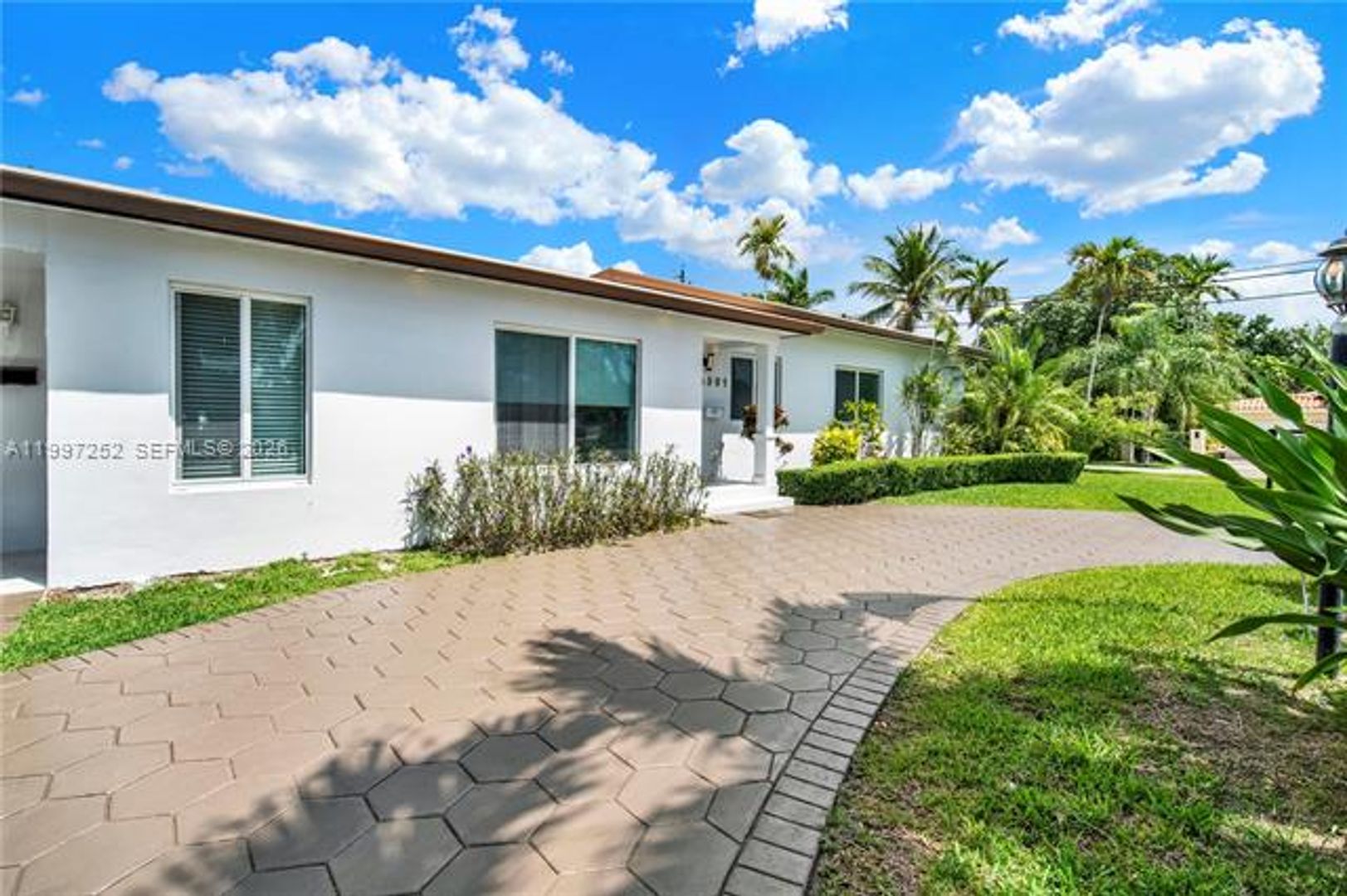 MIAMI House: 5901 SW 45th St