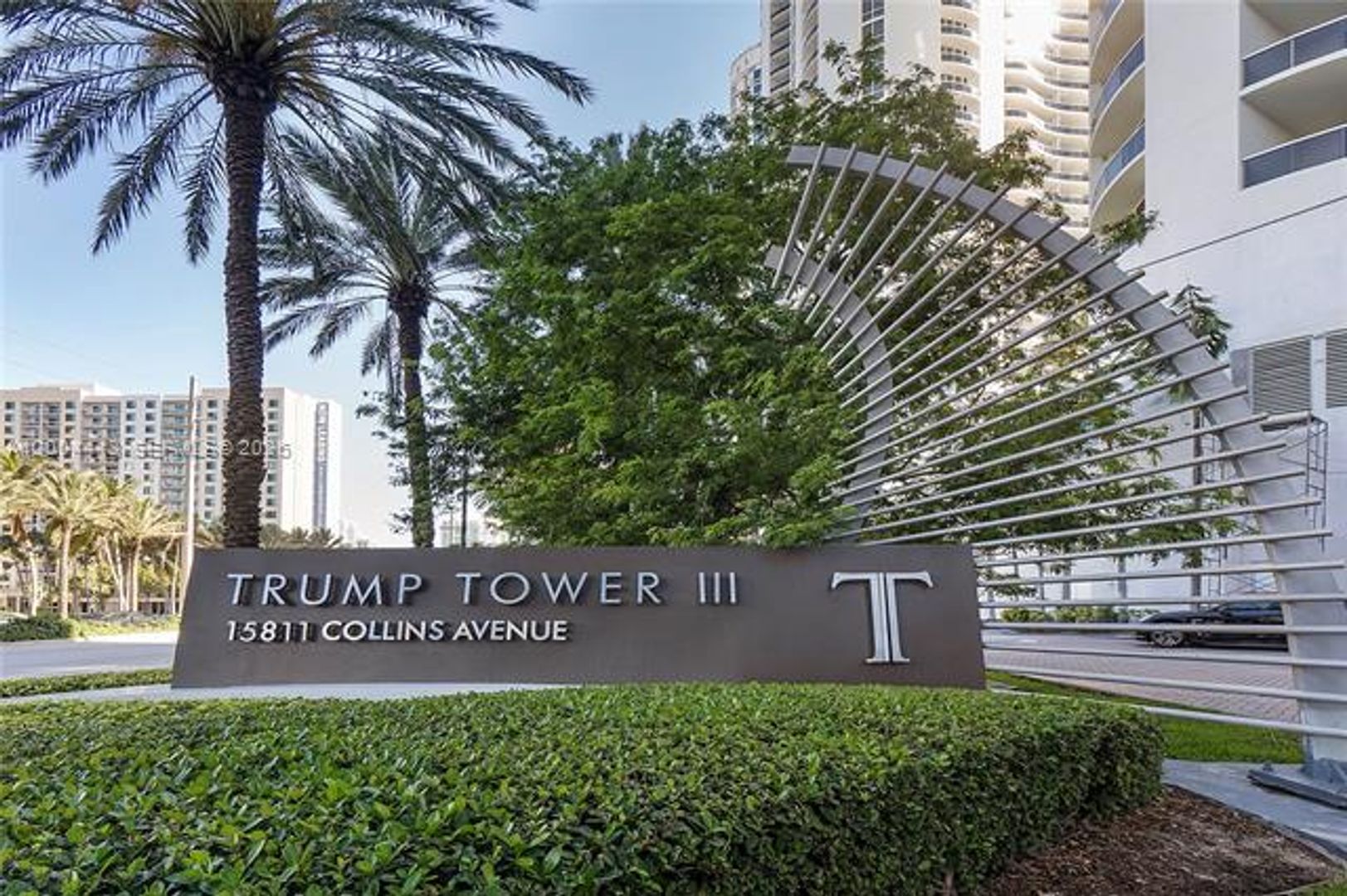 SUNNY ISLES BEACH Apartment: 15811 Collins Ave # 1205