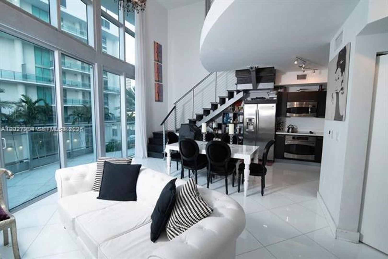 Miami Condo: 90 SW 3rd St # TH301