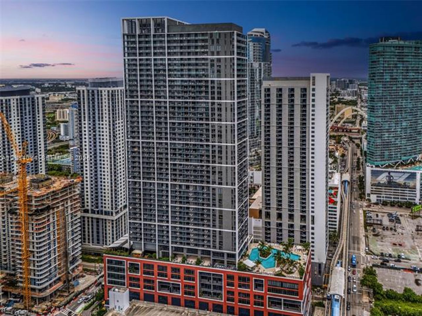 Miami Condo: 601 NE 1st Ave # LPH 4814
