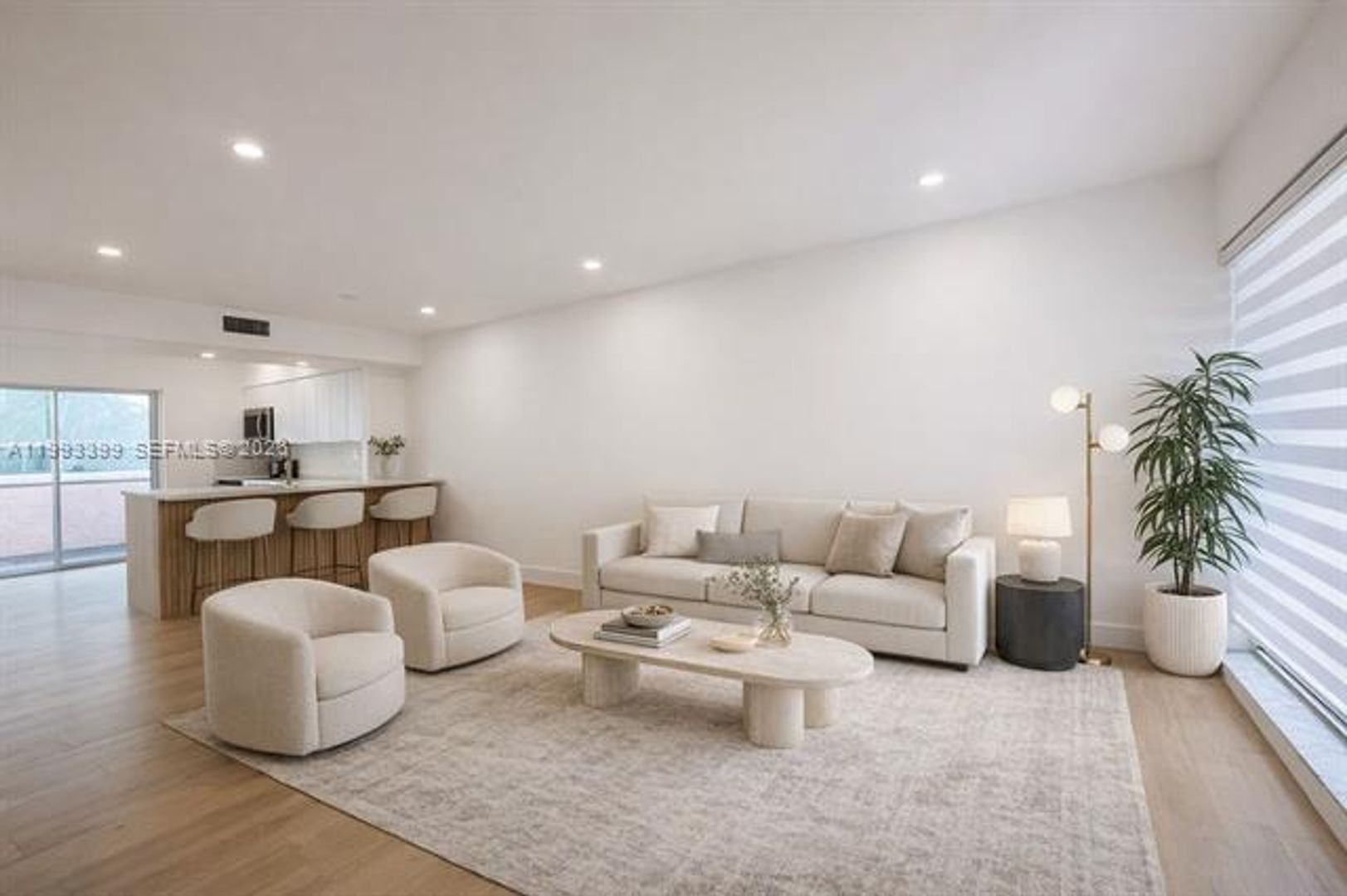 MIAMI BEACH Townhome: 937 Michigan Ave th 4