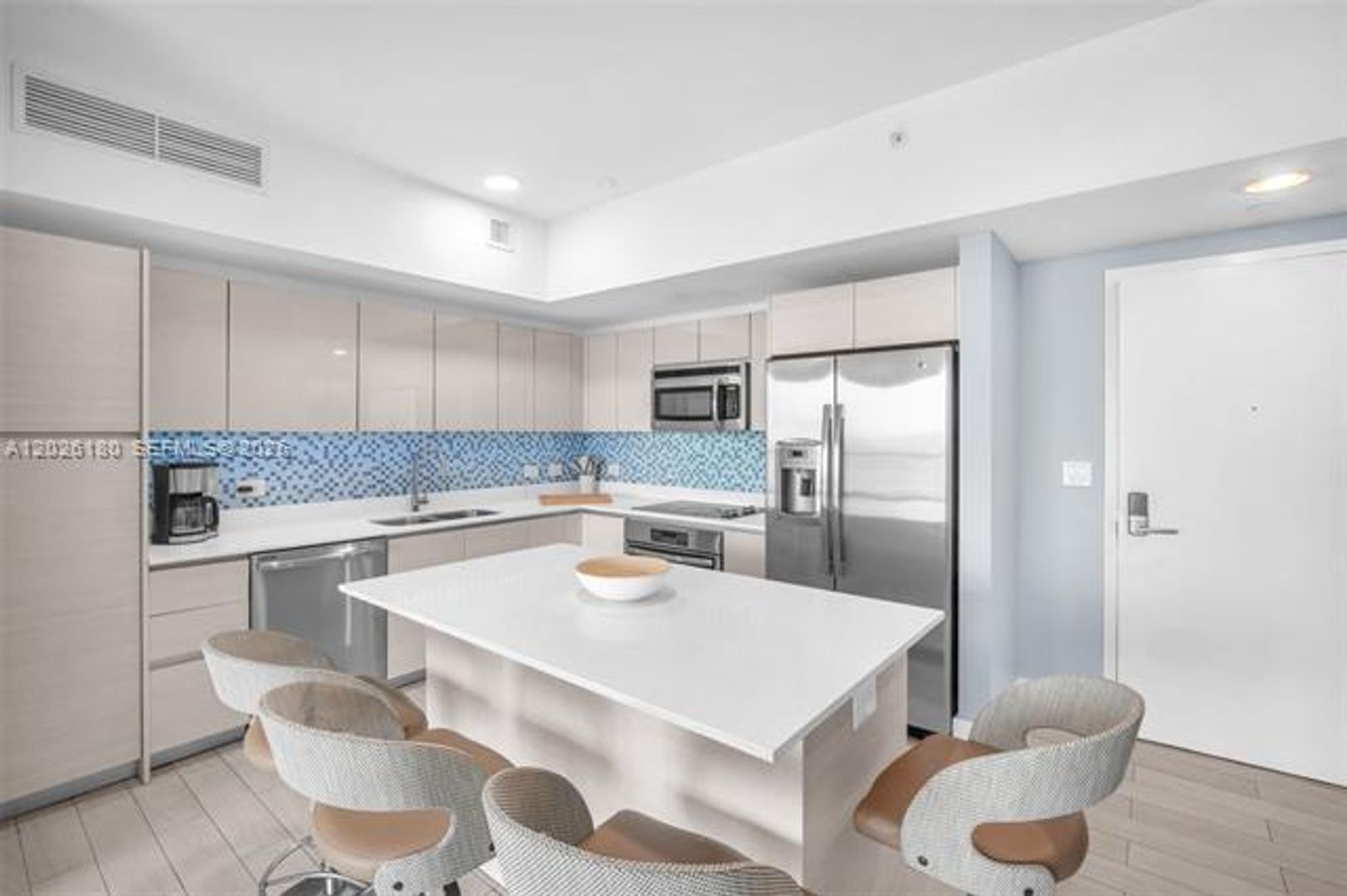 Hallandale Beach House: 2602 E Halladale cu-T3105
