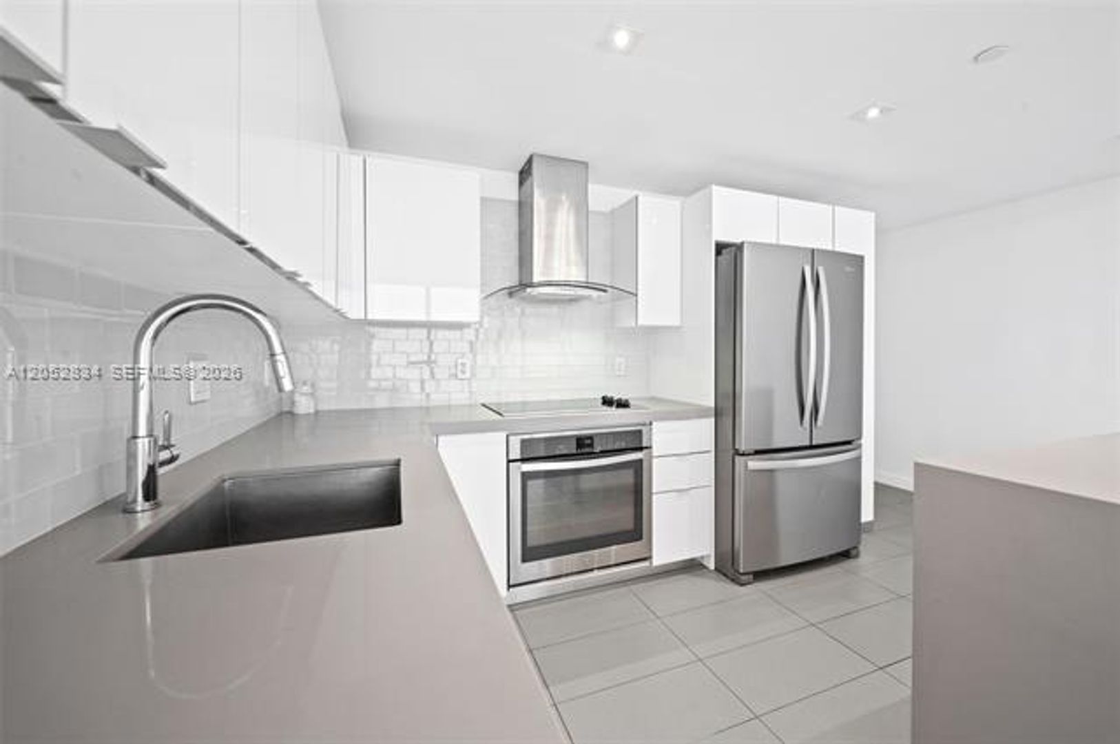 Miami Condo: 1600 NE 1st Ave cu-2420