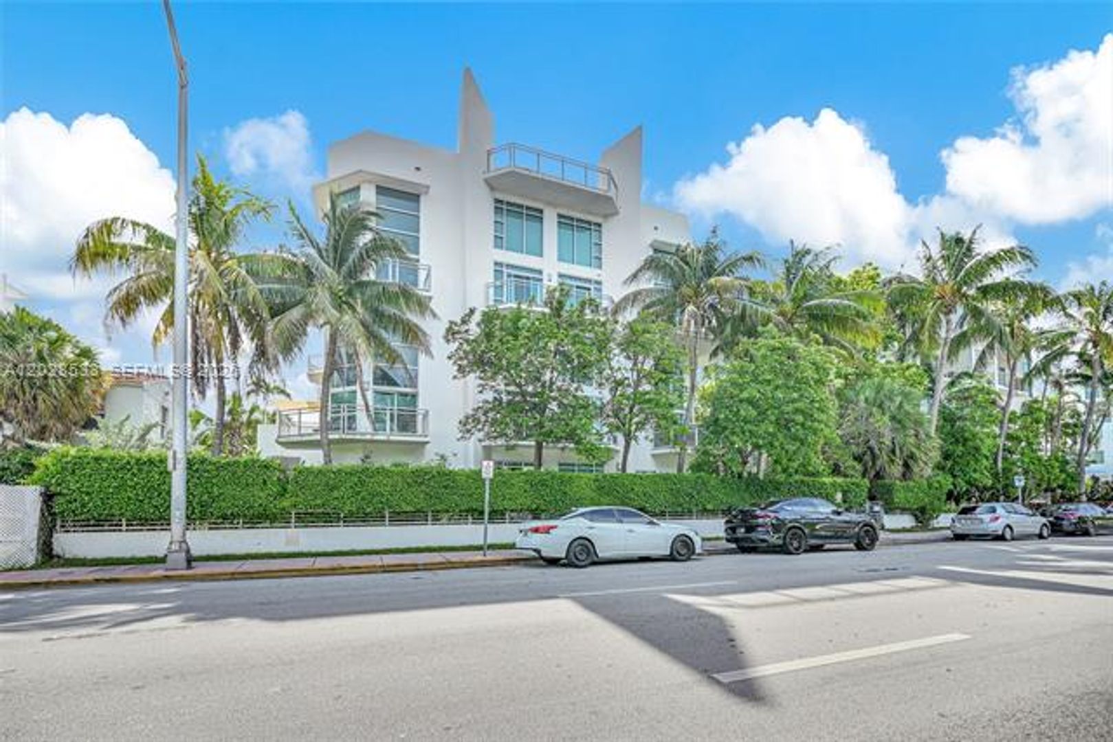 Miami Beach Condo: 7728 Collins Ave # 5