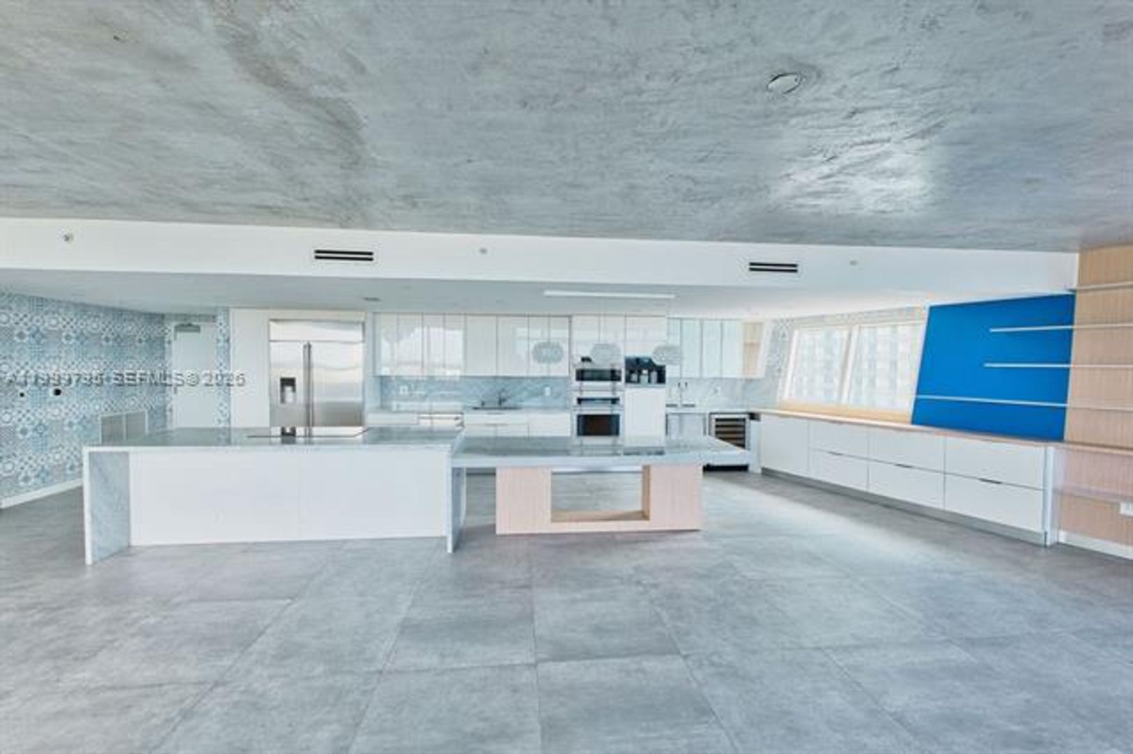 MIAMI Apartment: 3250 NE 1st Ave # PH1115