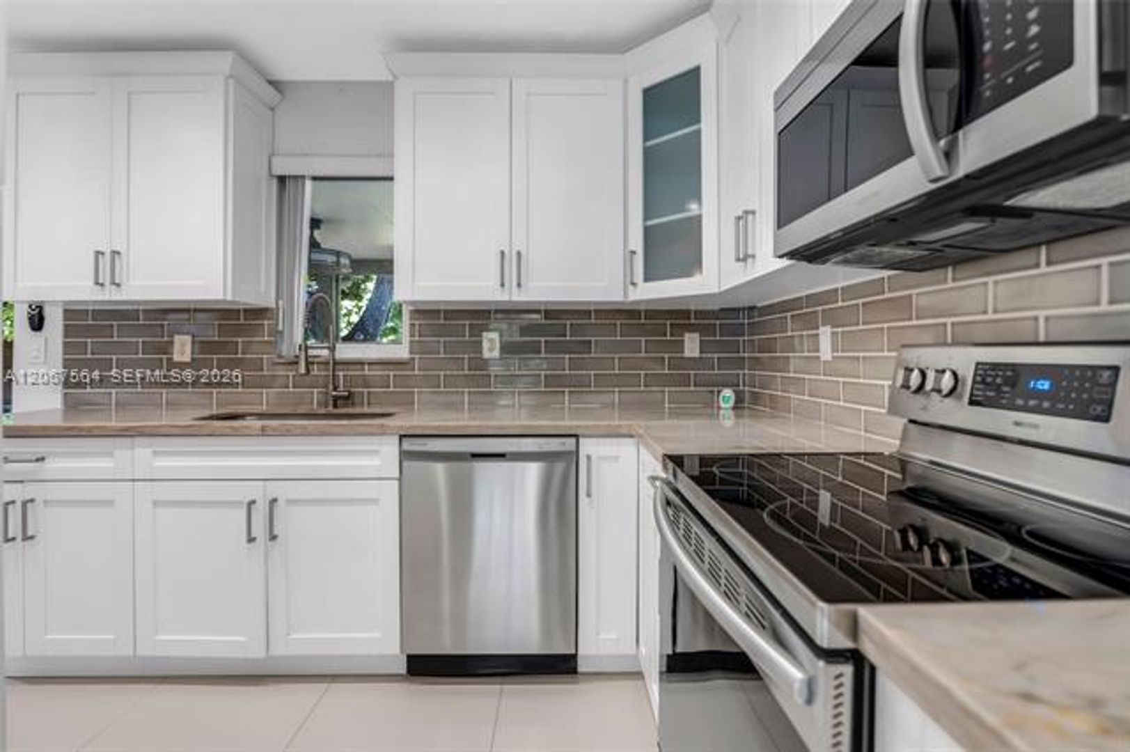 Cutler Bay House: 9841 Dominican Dr # 9841
