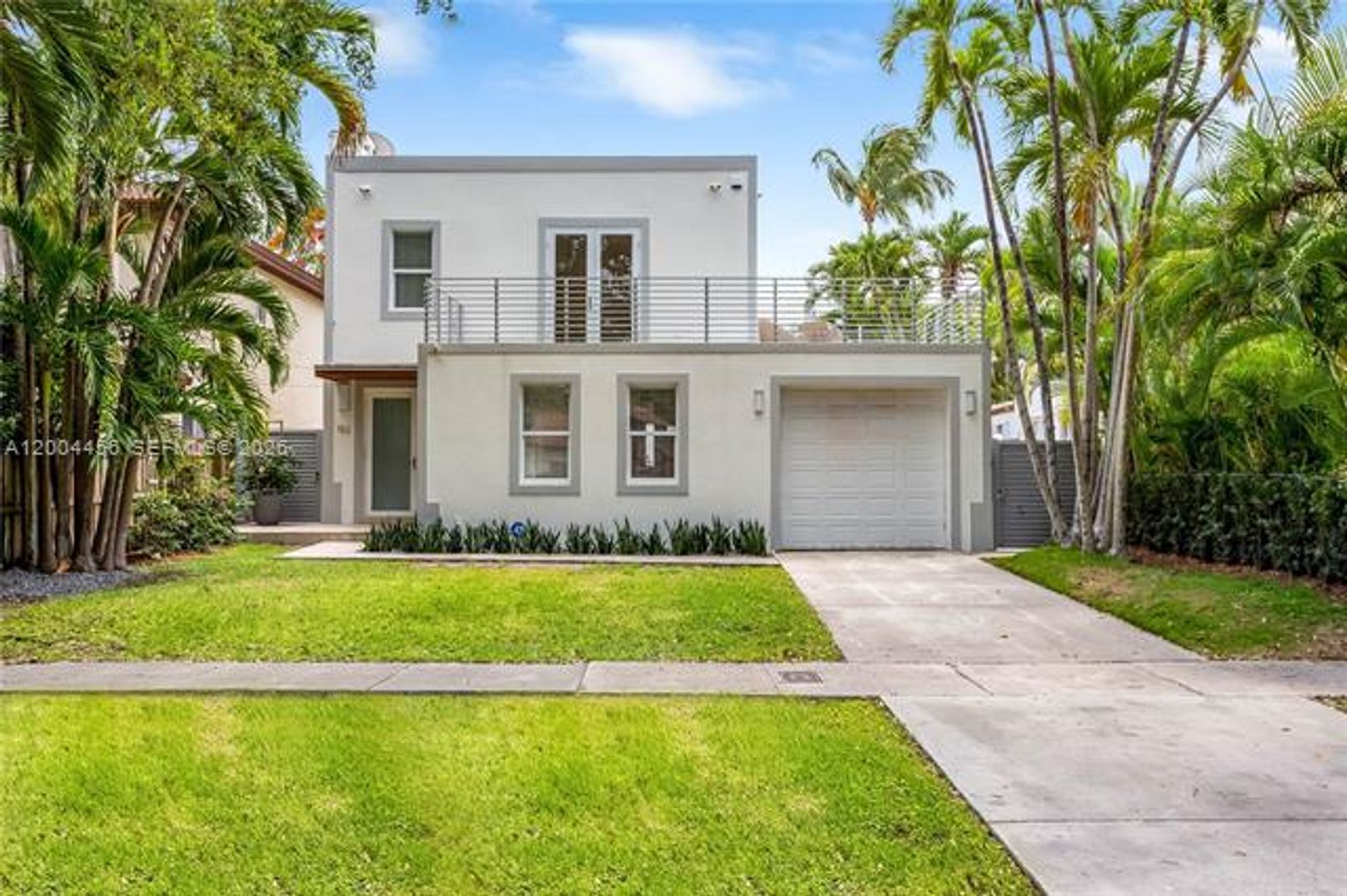 MIAMI House: 152 SW 20th Rd