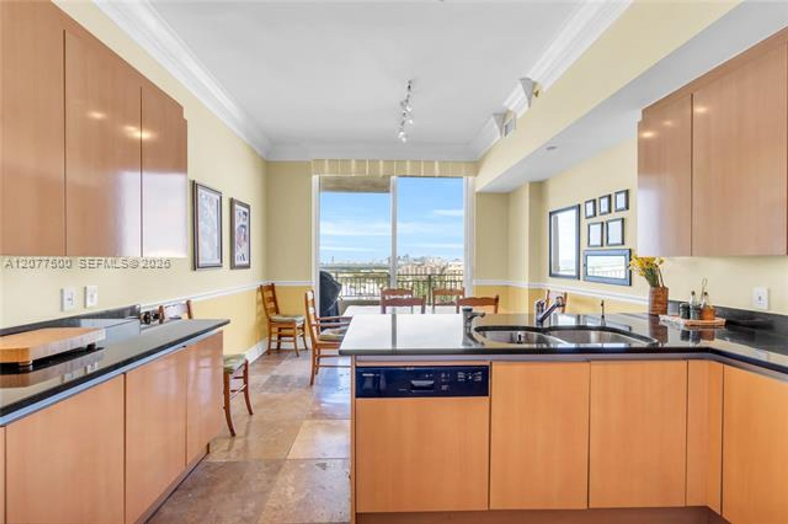 Key Biscayne Condo: 791 Crandon Blvd cu-PH04