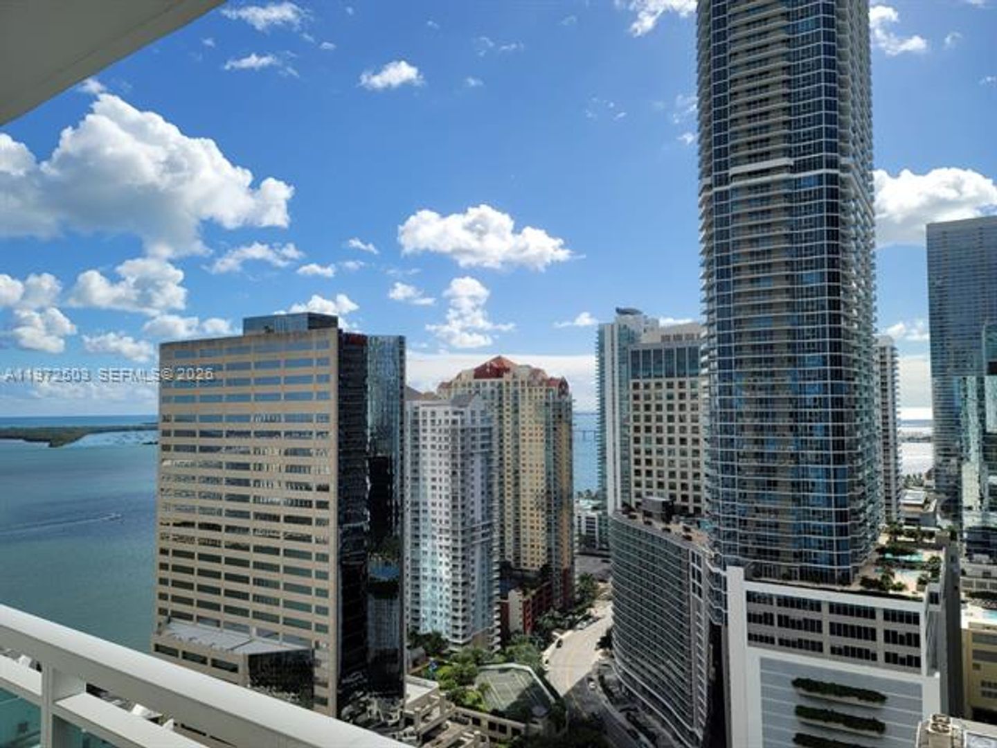 MIAMI Apartment: 950 Brickell Bay Dr unit 3105