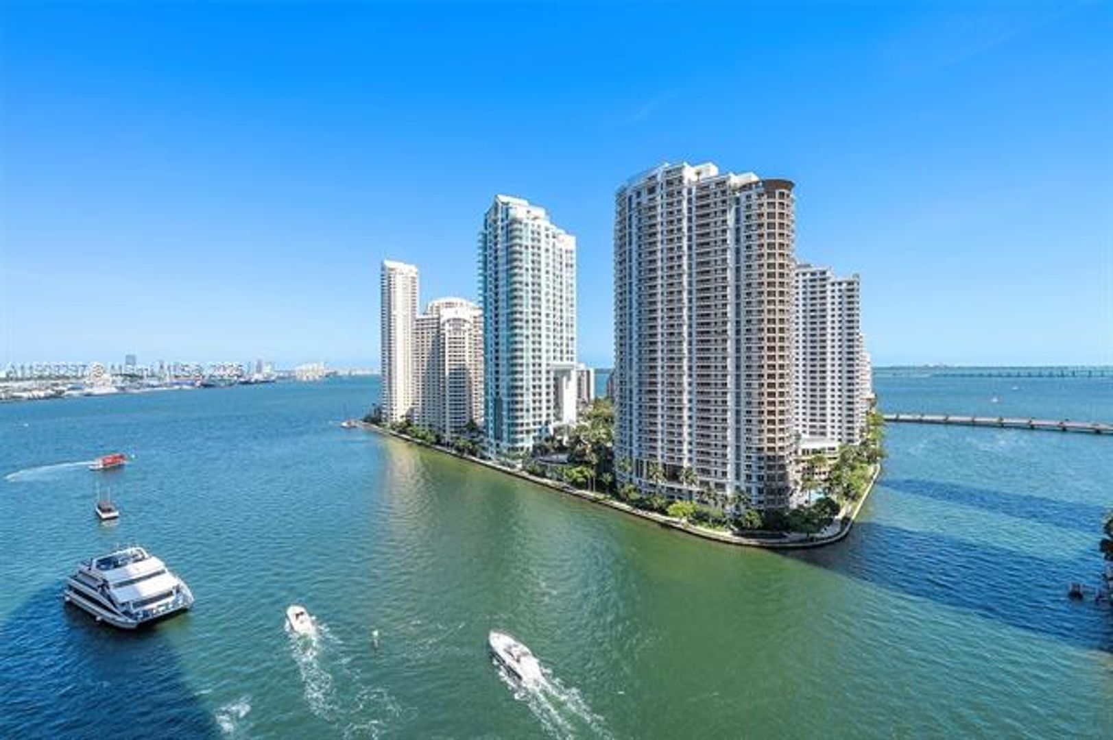 MIAMI Apartment: 300 Biscayne Blvd Way unit 1604