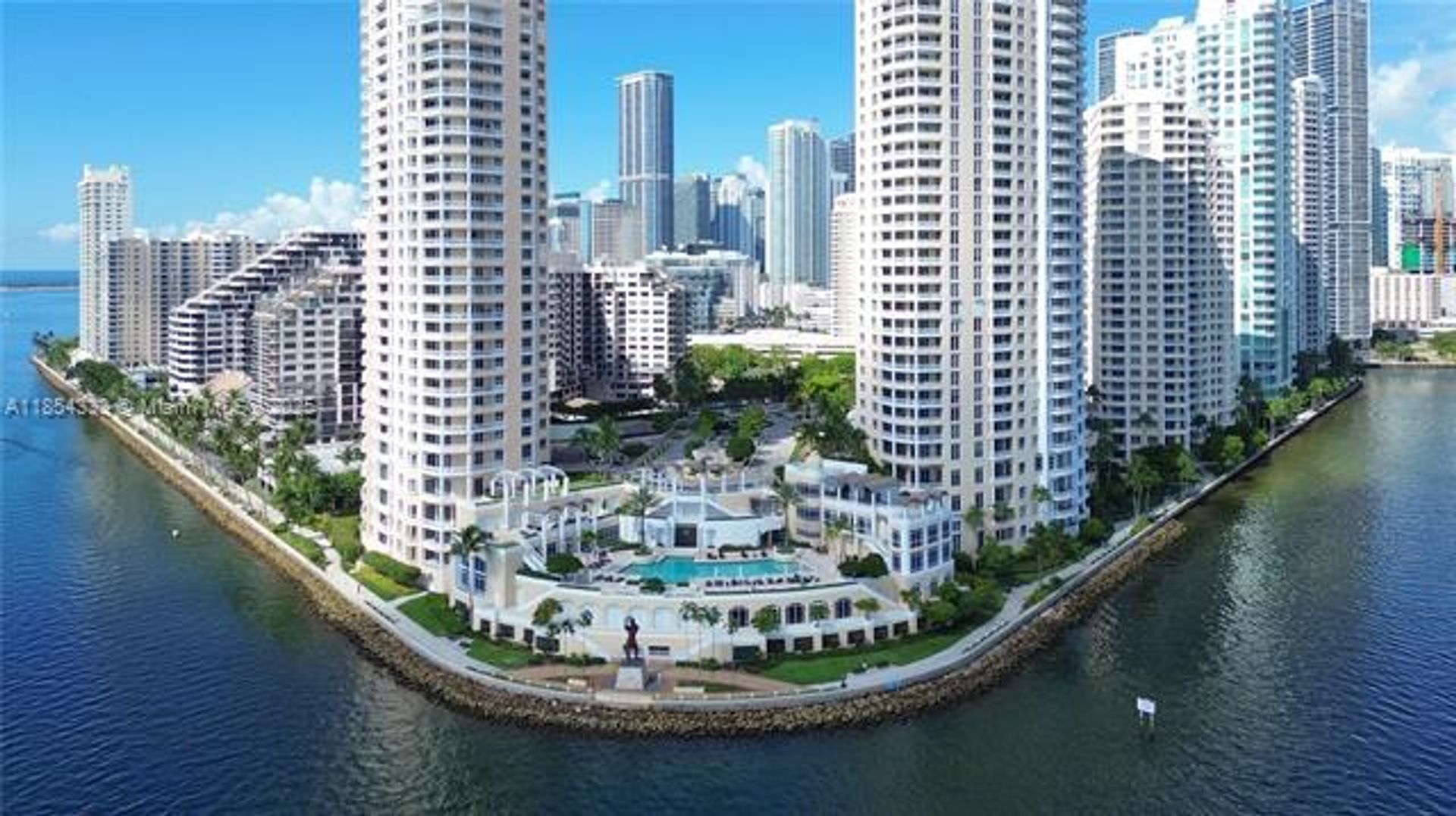 MIAMI Apartment: 848 Brickell Key Dr unit 306