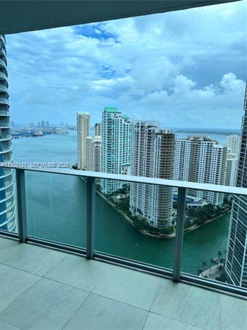 MIAMI Apartment: 200 Biscayne Boulevard Way unit 4007