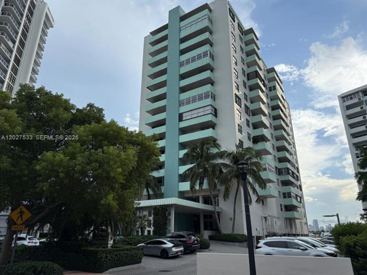 Miami Beach Condo: 5 Island Ave # 5J