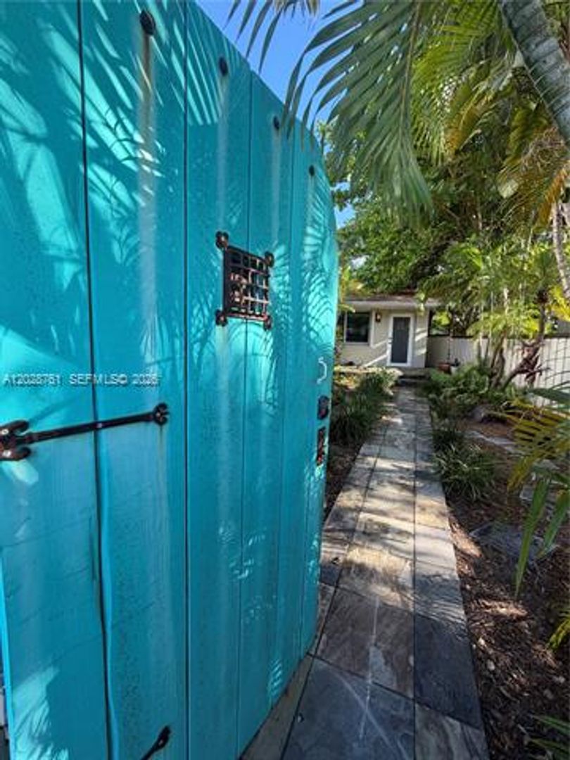 Miami Apartment: 2728 SW 25th Ter