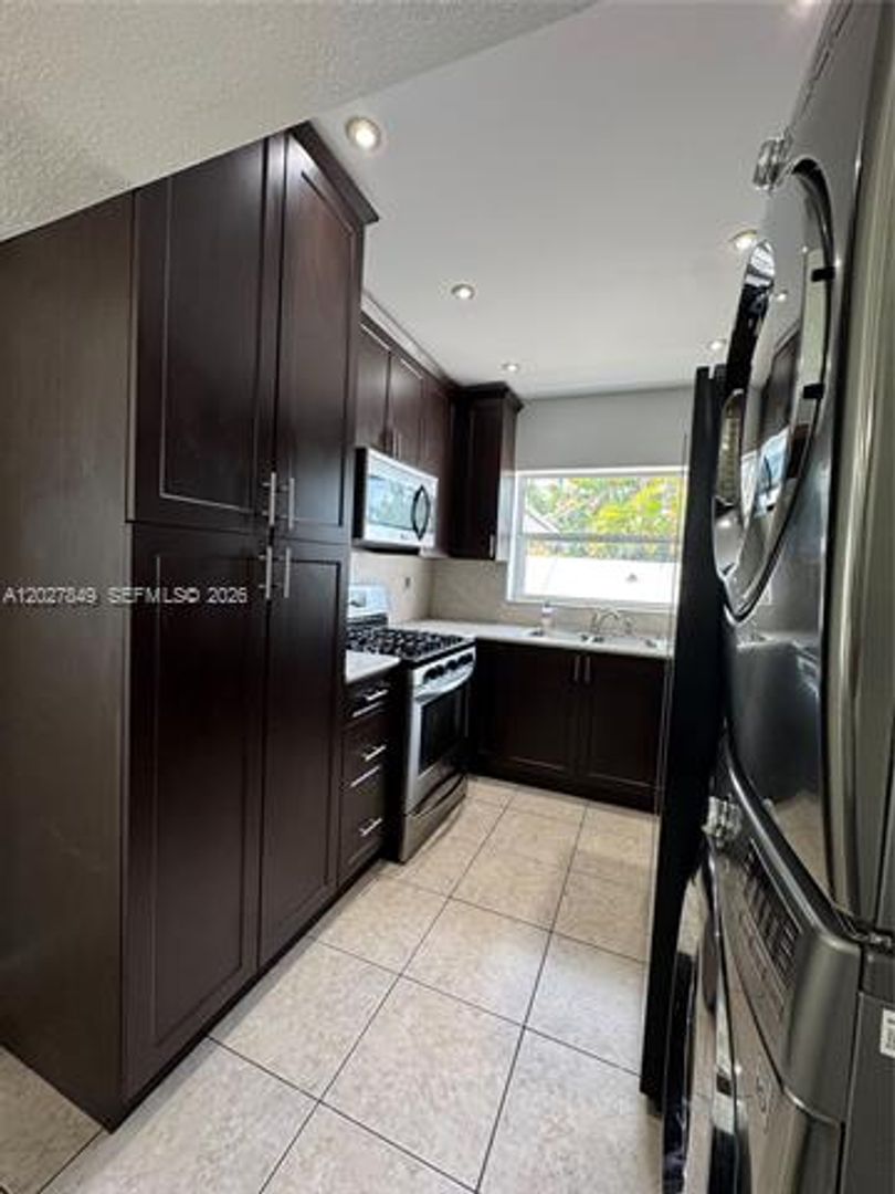 Miami Lakes Townhome: 7420 Big Cypress Dr th 7420