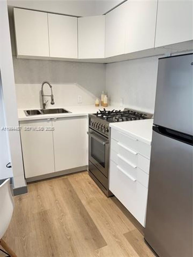 Miami Beach Condo: 1320 Drexel Ave cu-302