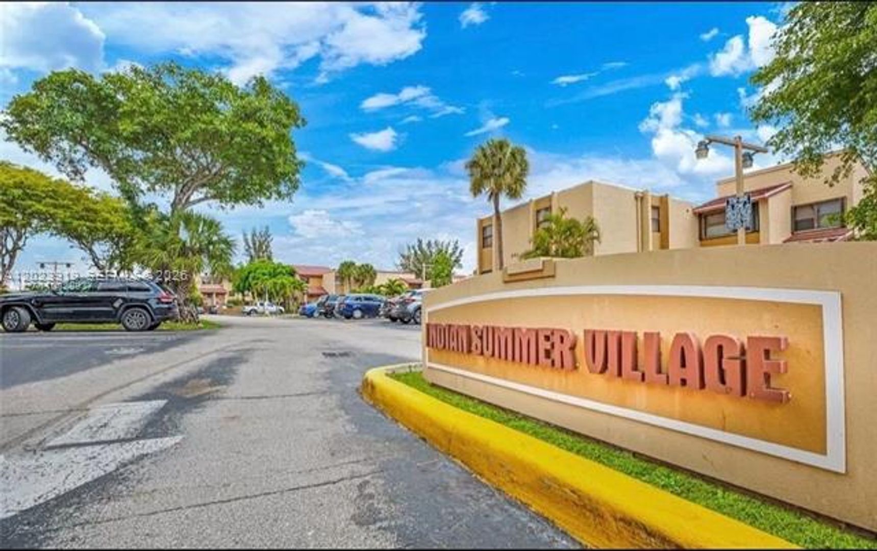 Miami Apartment: 341 W Park Dr # 103-15