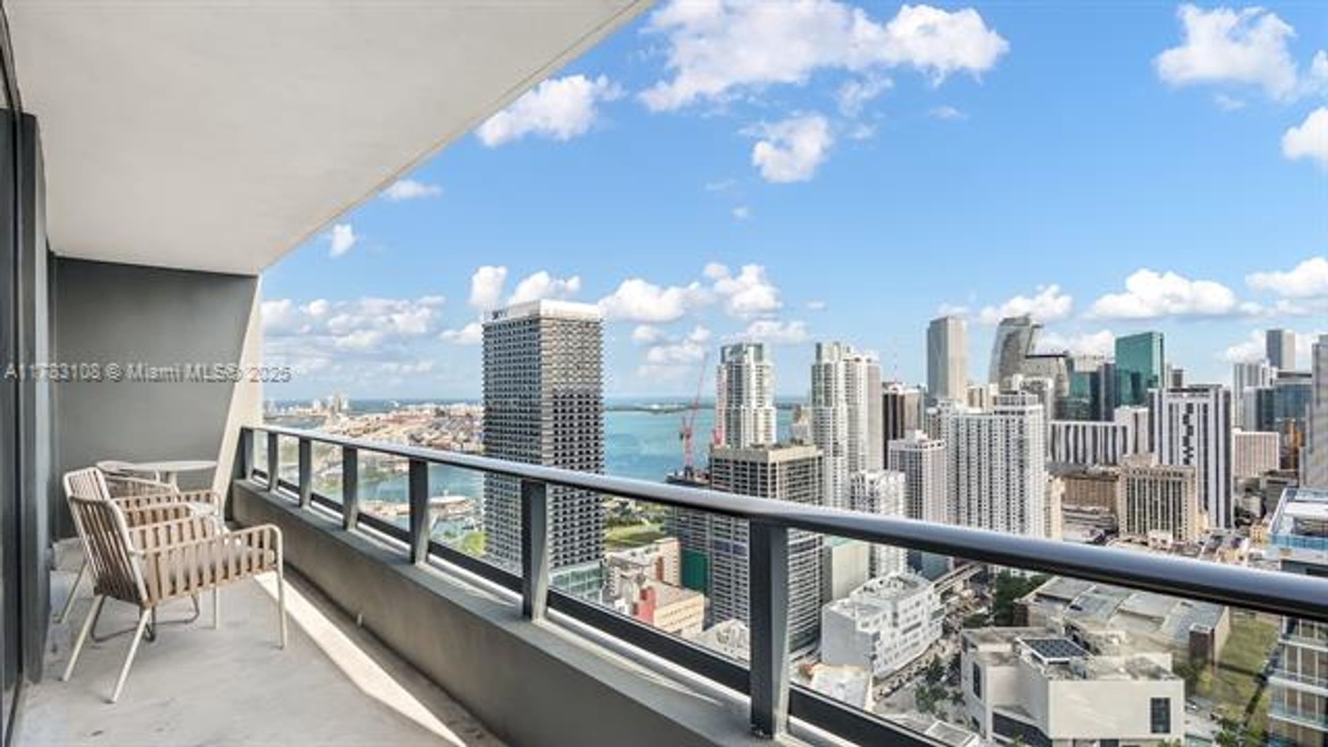 MIAMI Apartment: 601 NE 1st Ave unit 4005