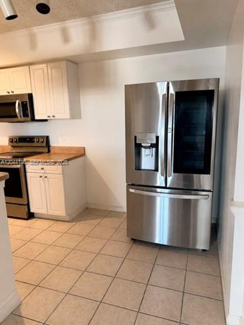 Sunny Isles Beach Condo: 17145 N Bay Rd cu-4307