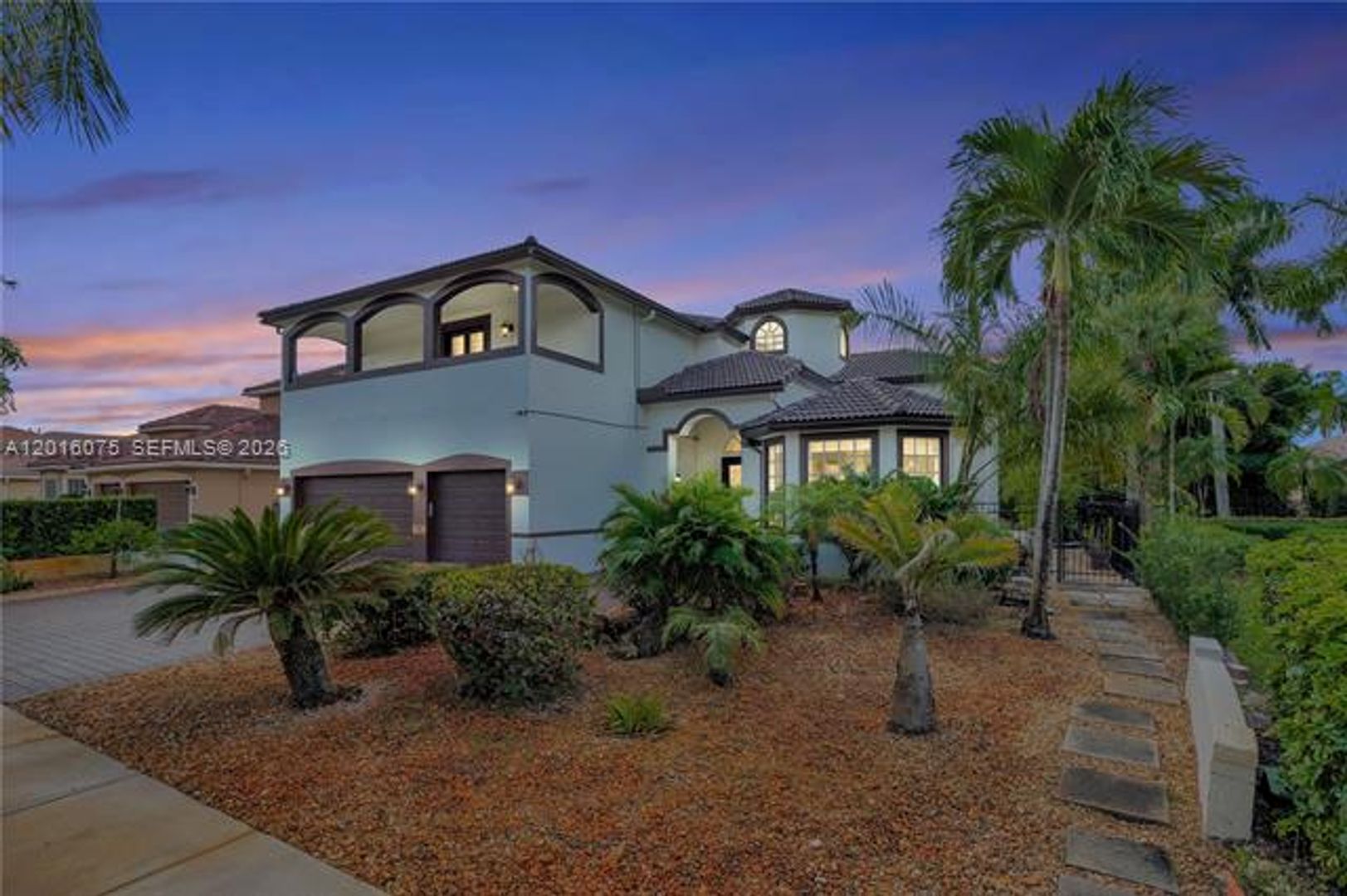 Miramar House: 18982 SW 32nd Ct
