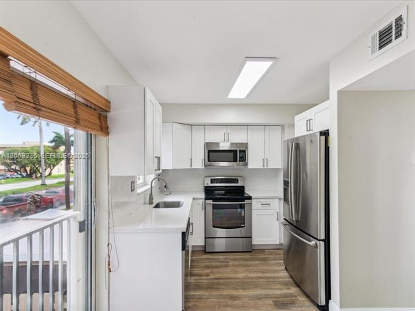 Miami Condo: 390 NW 86th Pl th 201