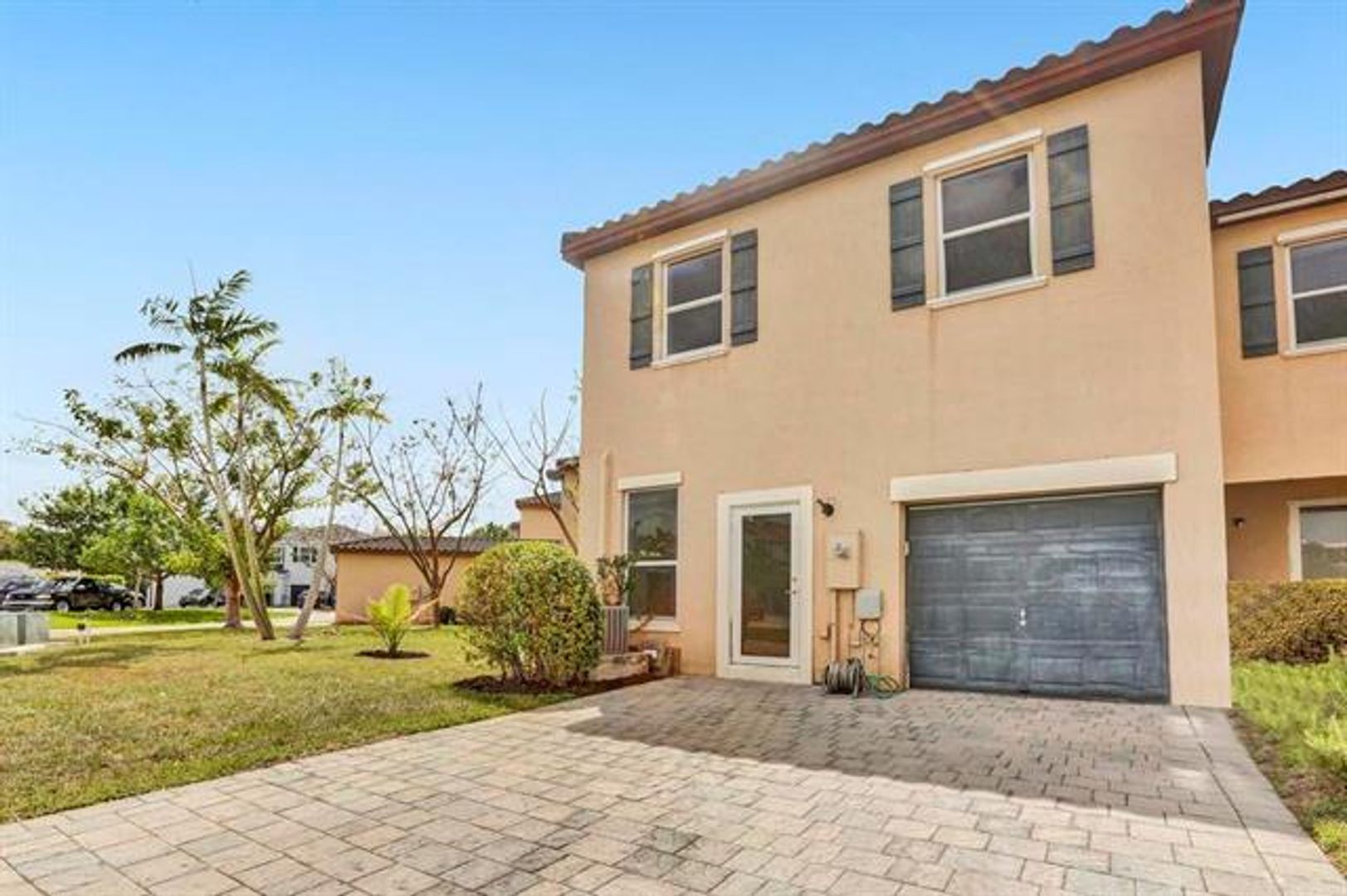 MIAMI House: 9081 SW 169th Court th 9081