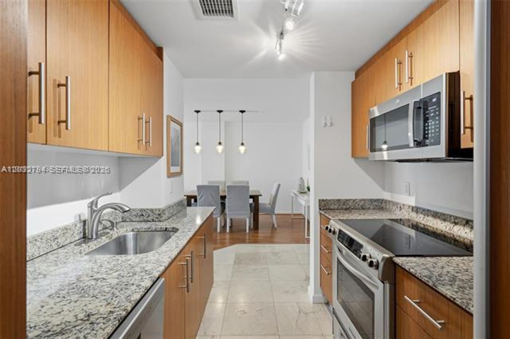 Bal Harbour Condo: 10275 Collins Ave cu-718