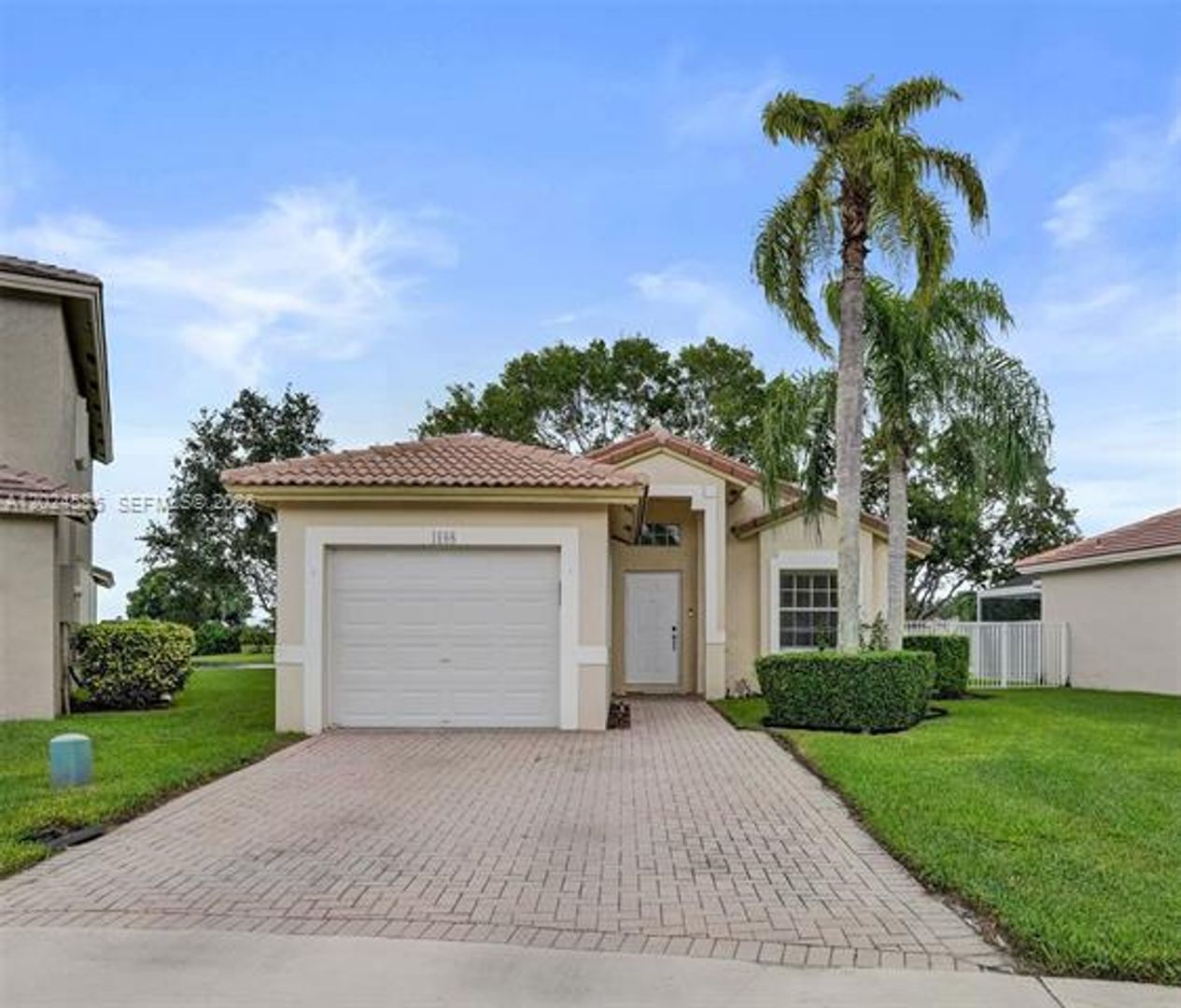 Weston House: 4108 Sapphire Ter