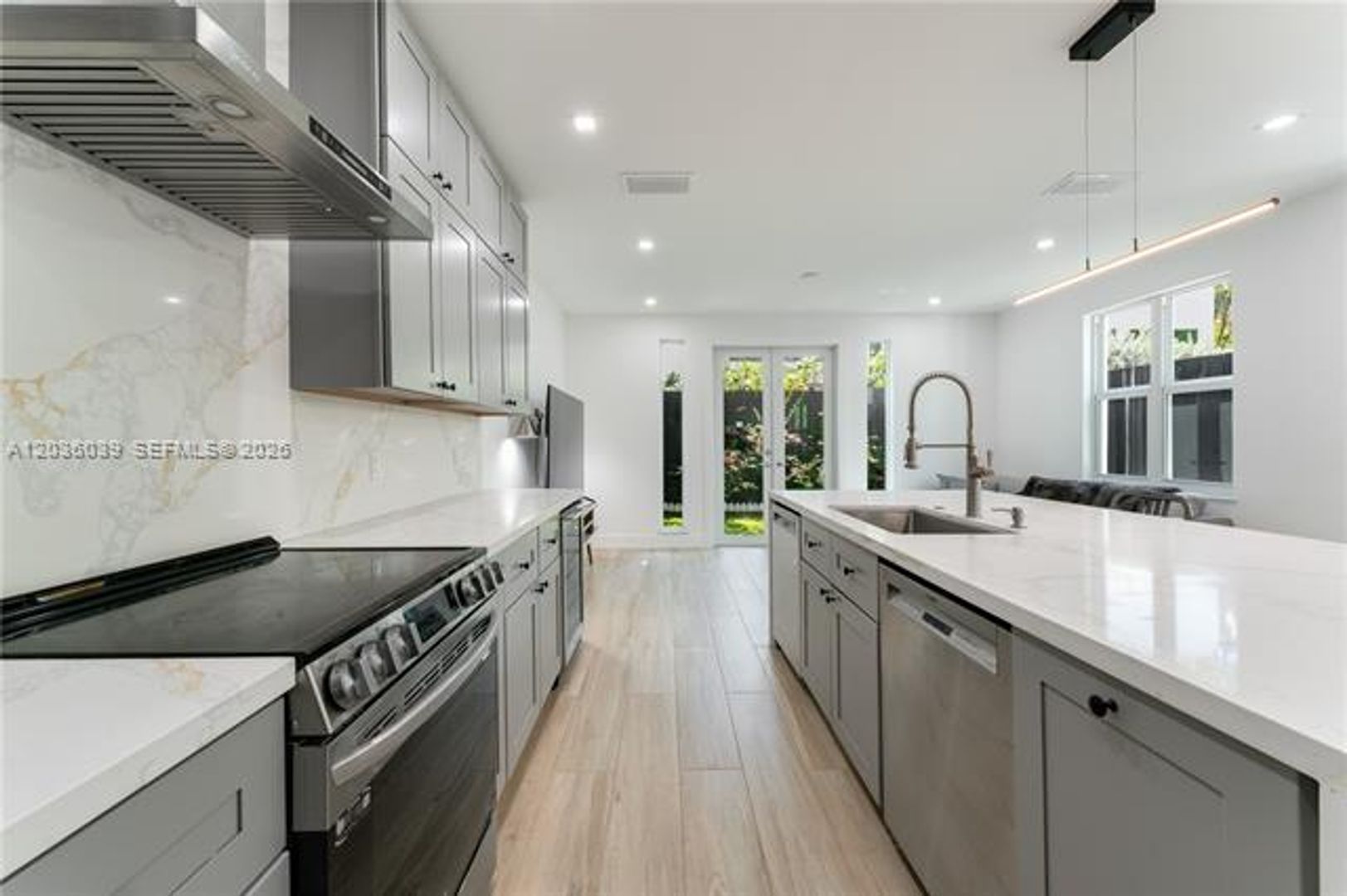 Miami Townhome: 3125 Paola Dr th 15