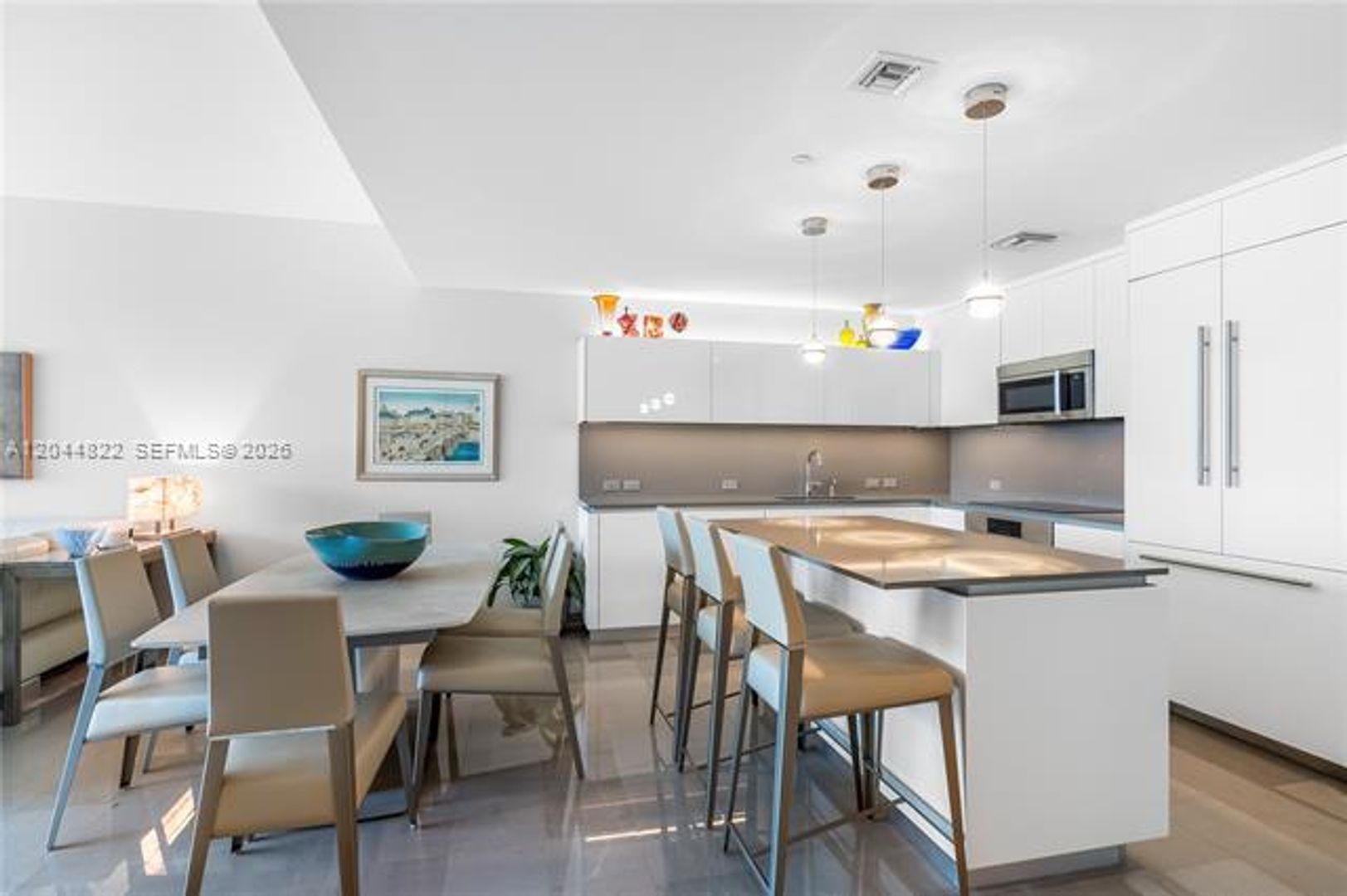 Miami Condo: 68 SE 6th St cu-810