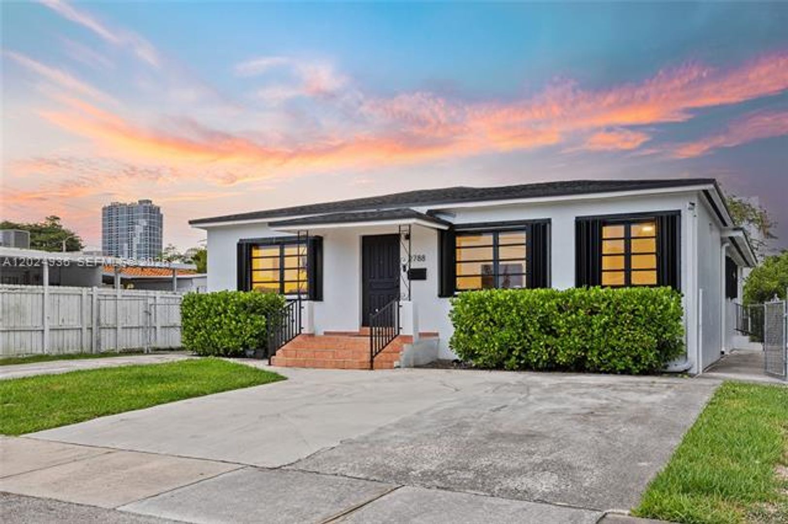 Miami Apartment: 2788 SW 33rd Ct # A