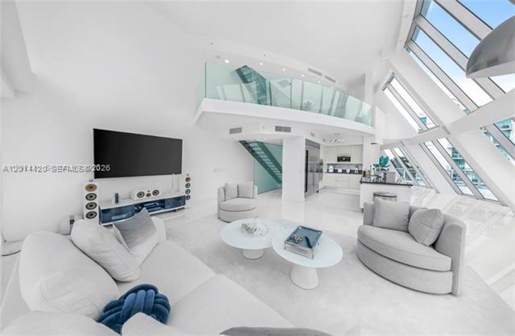 Aventura Condo: 2950 NE 188th St cu-547