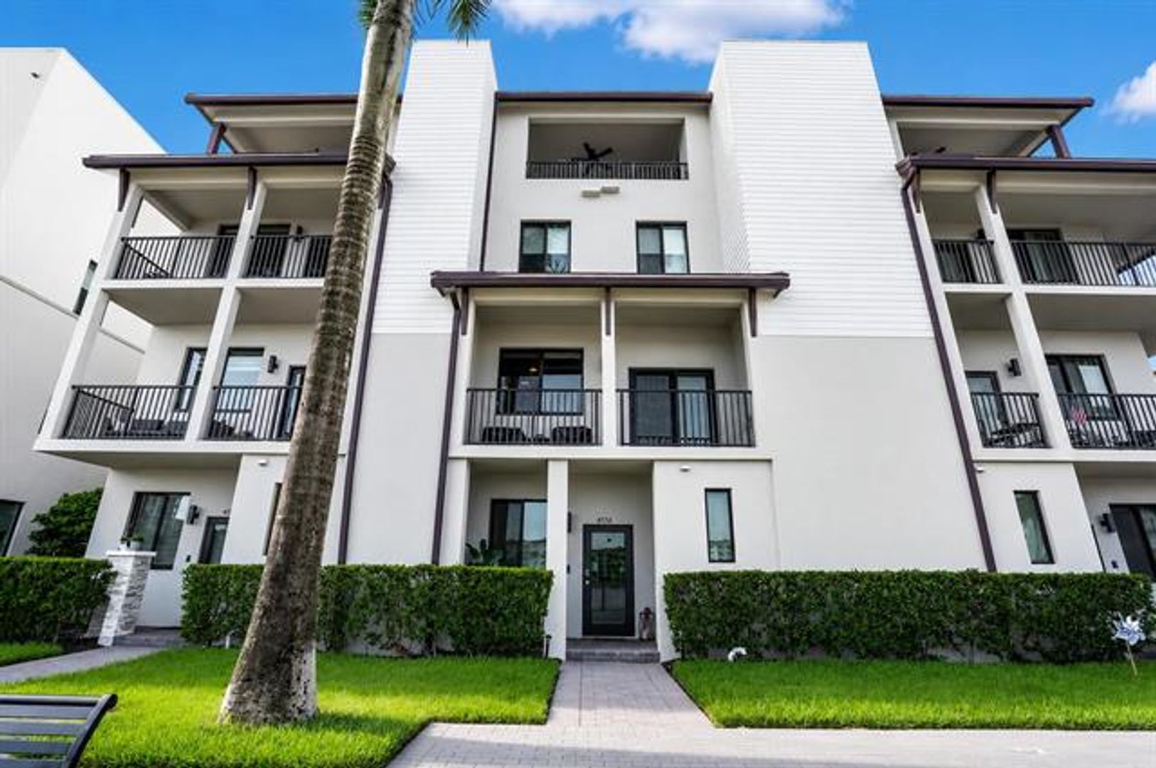 Doral Townhome: 4716 NW 84th Ct